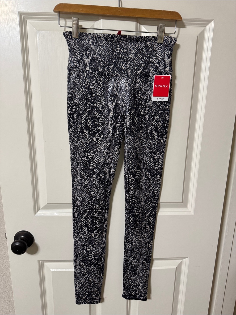 SPANX Black and White Snake-Pattern Leggings